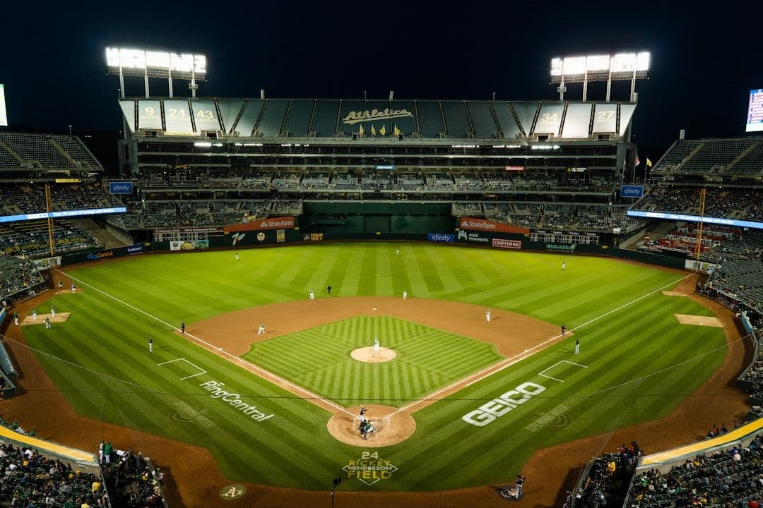 Apple i MLB ujawniają lipcowy harmonogram „Friday Night Baseball” na Apple TV