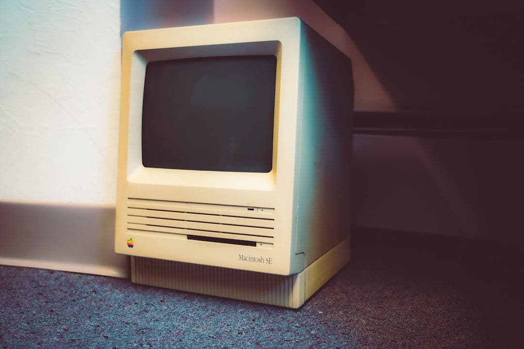 Macintosh SE FDHD dostał SuperDrive. Apple postawiło na zgodność zamiast własnego standardu
