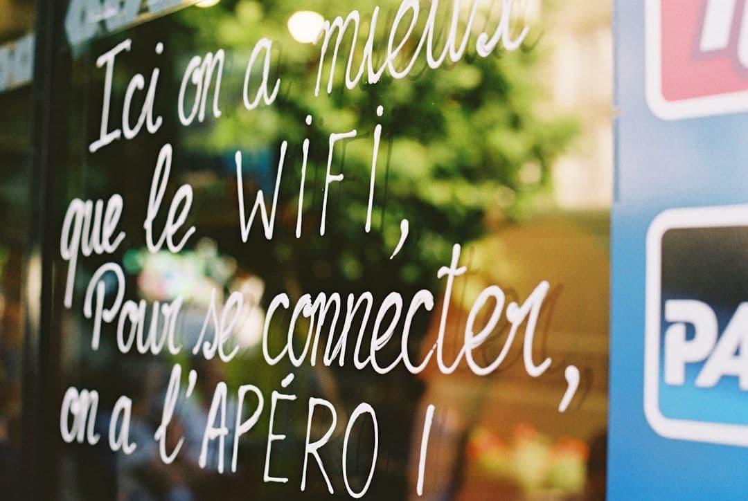 Publiczne Wi-Fi i manipulacja DNS. Fałszywe strony logowania mogą kraść dane