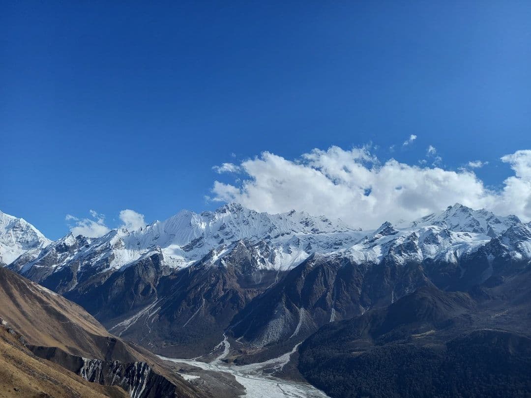 Katastrofa w Himalajach. Nepalska i tybetańska diaspora apeluje o pomoc i uwagę świata