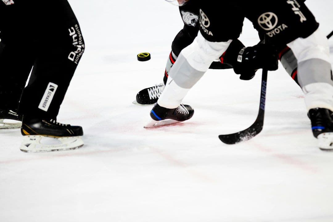 Sezon NHL 2026/2027 online. Gdzie oglądać mecze i jakie pakiety wybrać