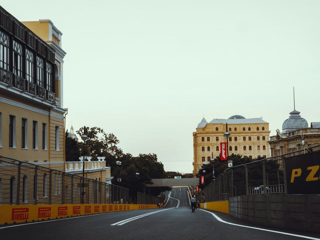 Kimi Antonelli po kraksie w Baku: start z P16 i jazda „na pełną moc”