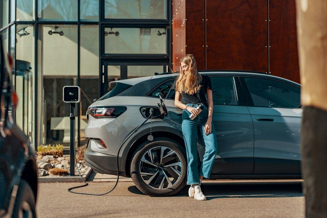 Nowe Mitsubishi Eclipse Sportback EV droższe od bliźniaczego Nissana LEAF
