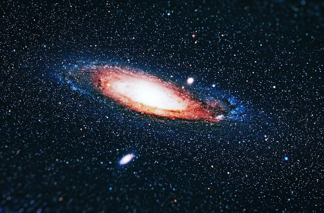 NASA pokazała 16 galaktycznych klejnotów. Promieniowanie rentgenowskie odsłania ich gwałtowne przemiany