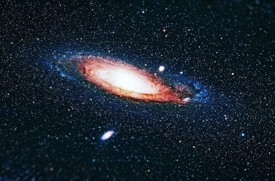Andromeda przed i po cyfrowym oczyszczaniu obrazu