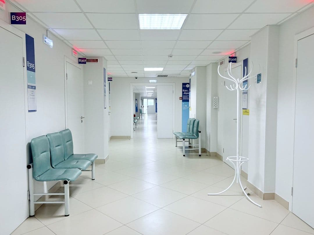 Paweł Płuska o leczeniu żony. Szpital odpowiada na pytania
