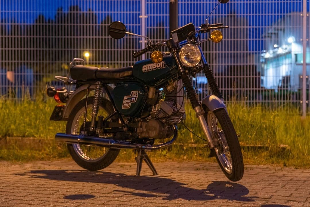 16-latek jechał motocyklem bez uprawnień. Ojciec dostał 3000 zł mandatu