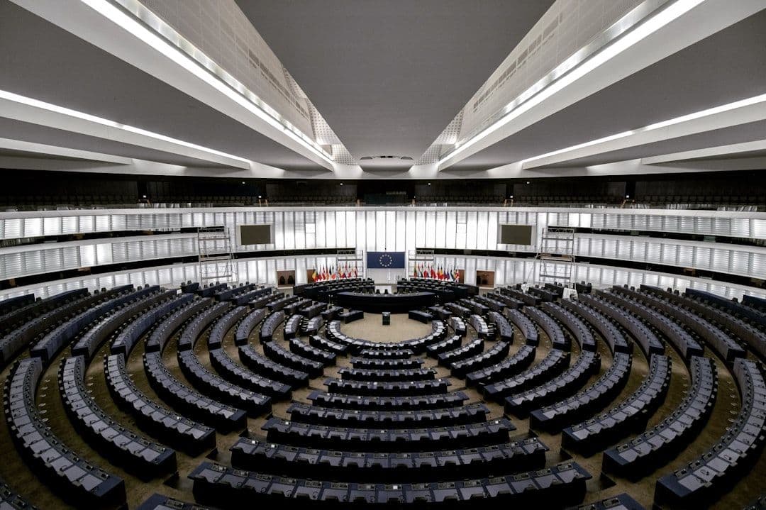 Europosłowie związani z Morawieckim pozostają w PiS. Planują własną delegację