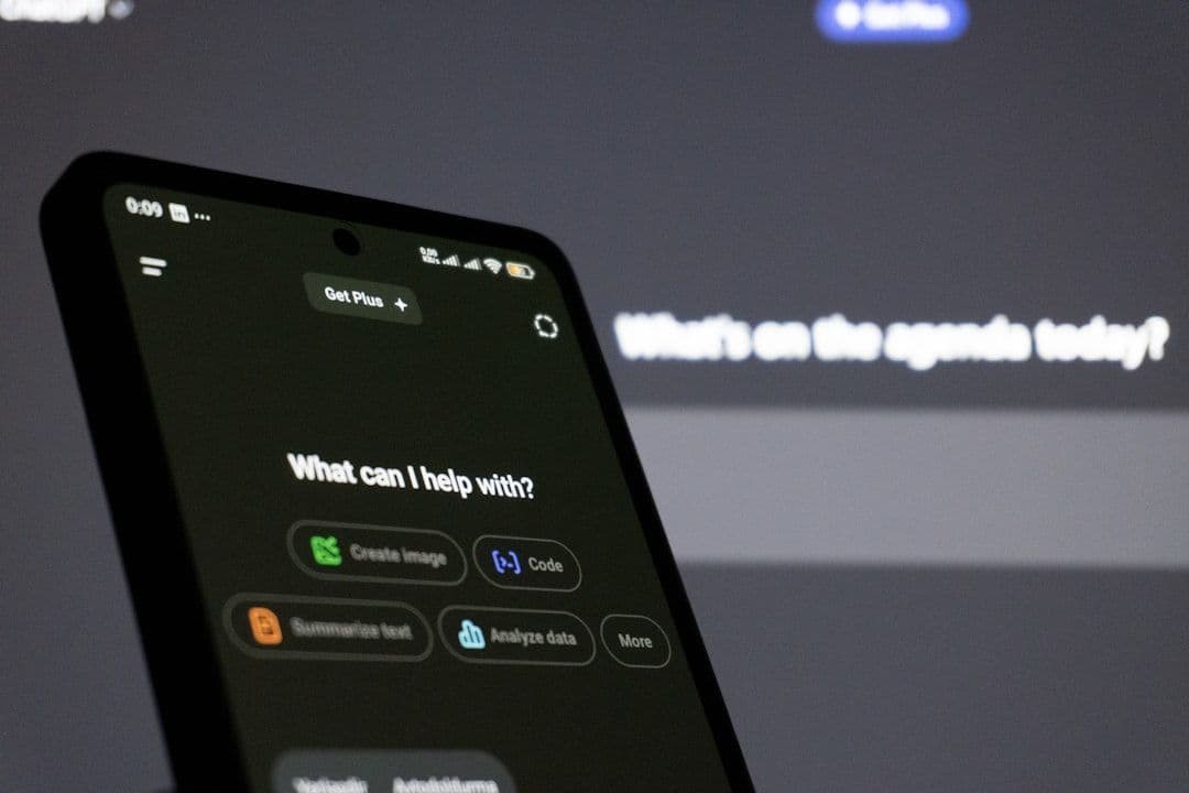 Skye: aplikacja AI przeprojektowująca ekran iPhone’a przyciąga inwestorów przed premierą