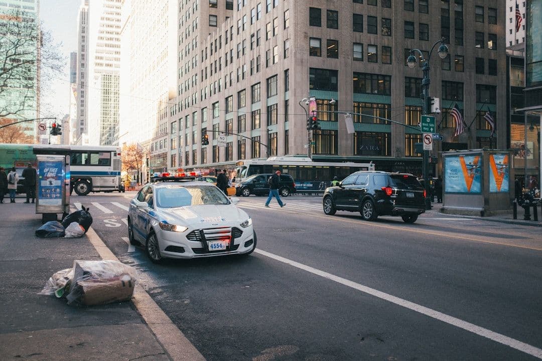 NHTSA bada Avride po serii zderzeń robotaksów współpracujących z Uberem