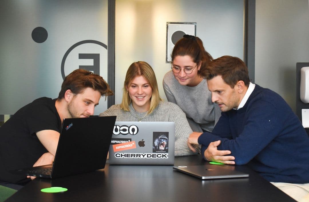 Czego masowe zwolnienia w ClickUp mówią o przyszłości pracy