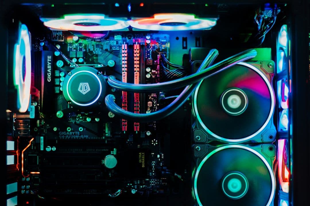 RTX 5090 w nietypowym zestawie. Do karty dołączono aż osiem płyt głównych
