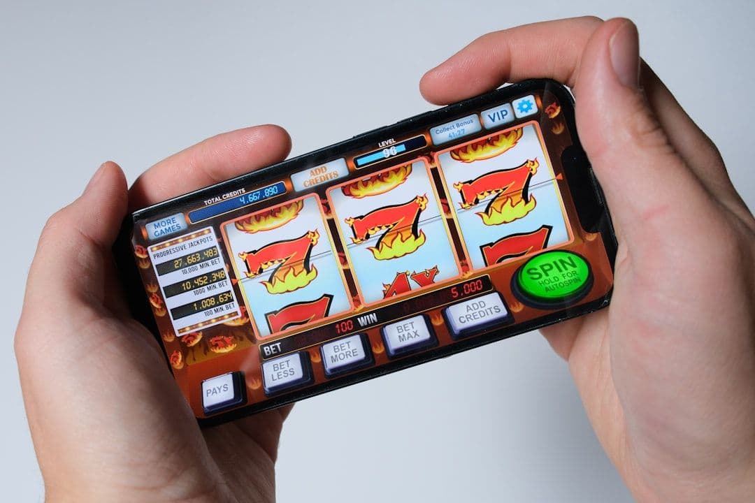 iPhone Duo zachwyca, ale cena 2000 dolarów stawia pod znakiem zapytania jego sukces