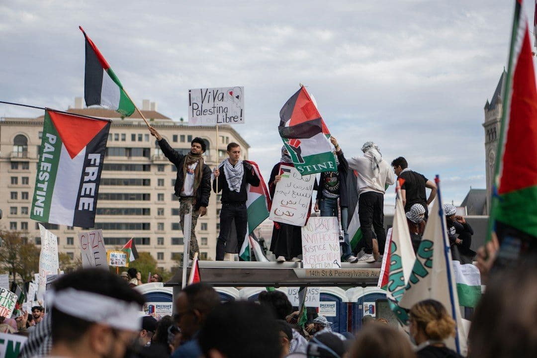 Wydawca Sally Rooney wycofuje jej książki z Wielkiej Brytanii. Chodzi o Palestine Action