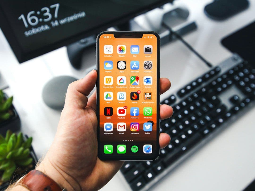 Snippets na iPhone'a ułatwia wklejanie powtarzalnych wiadomości