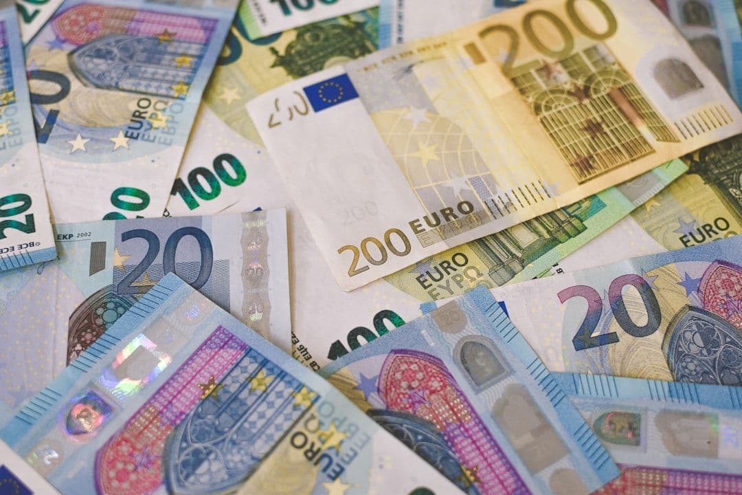 EBC pyta o wygląd nowych banknotów euro. Wśród propozycji Maria Skłodowska-Curie i bocian