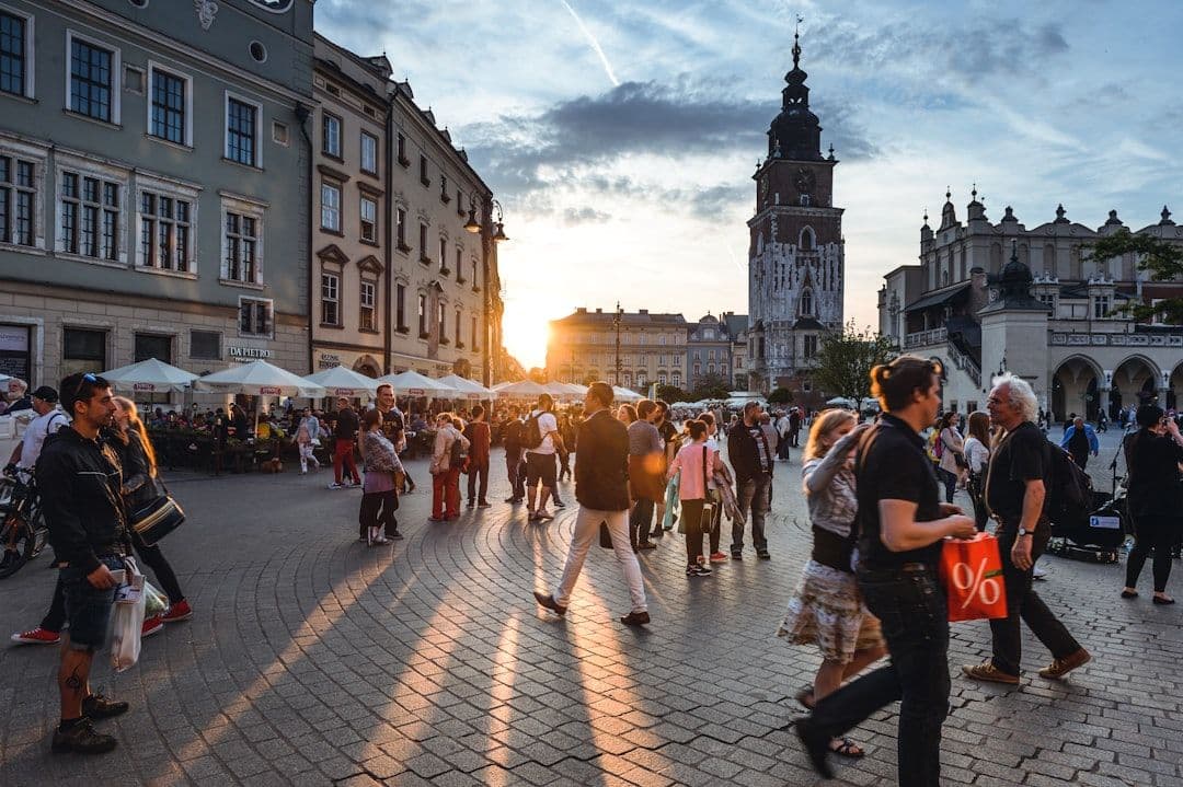 IMGW ostrzega przed upałem. W niedzielę miejscami ponad 30 stopni