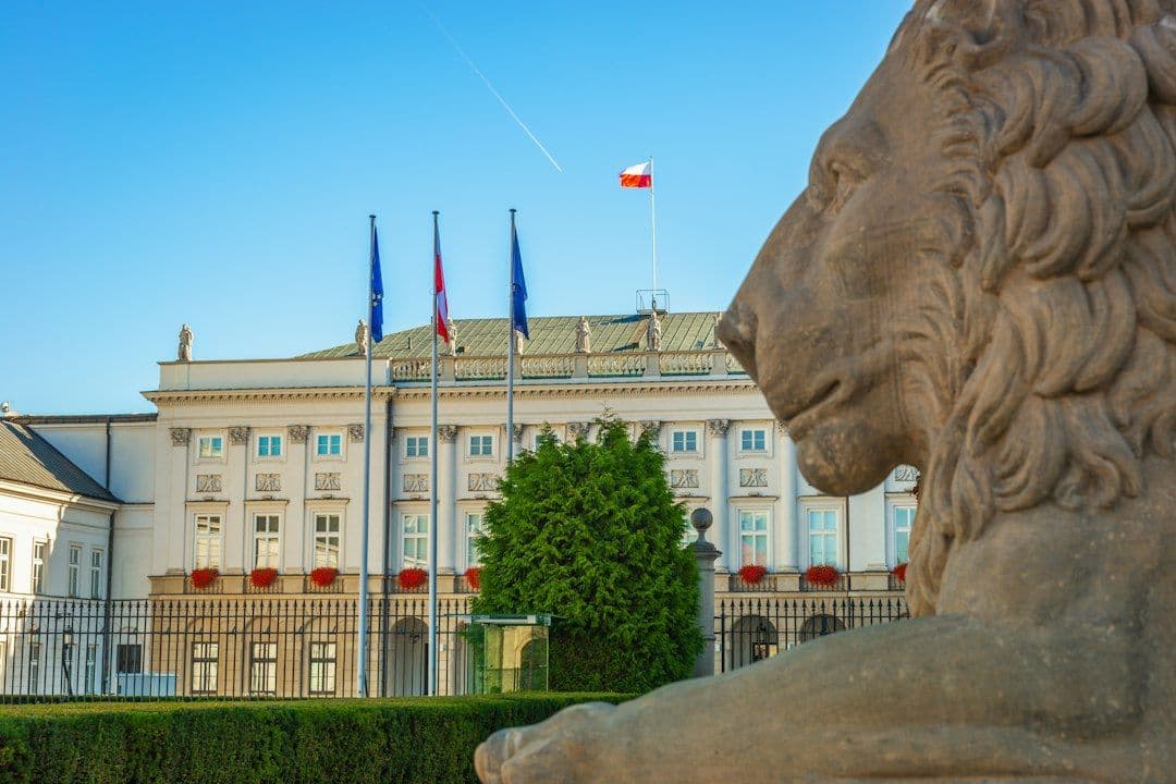 Spór o zaproszenia na obchody 50-lecia KOR. Organizatorzy pokazali listę wysyłkową